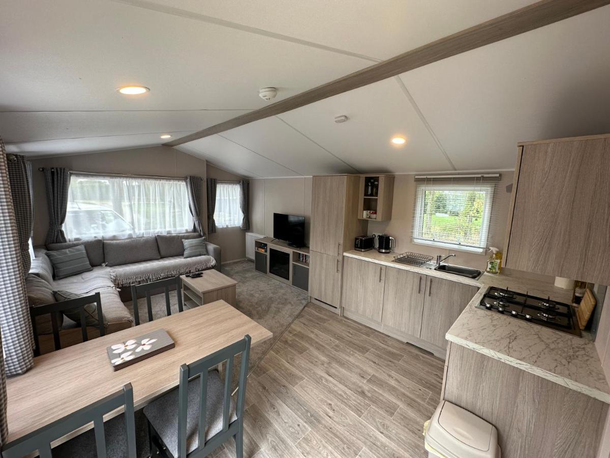 Bishy Barnabee, Waxham Nr Sea Palling, Path To The Sandy Beach Норуич Екстериор снимка